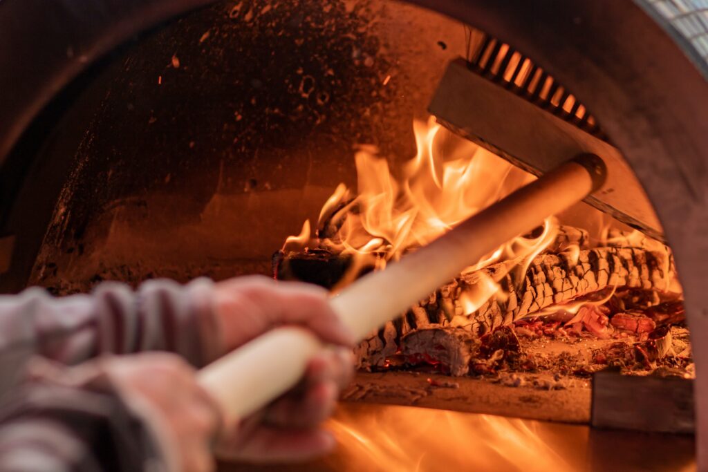 From Sizzle to Savor: A Guide to Perfect Pizza Oven Temperature